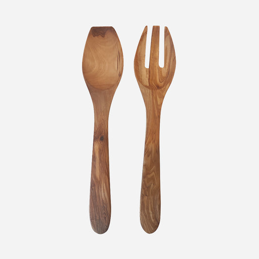 Salatbesteck aus Olivenholz, bestehend aus einem Löffel und einer Gabel, detailliert vor neutralem weißem Hintergrund.