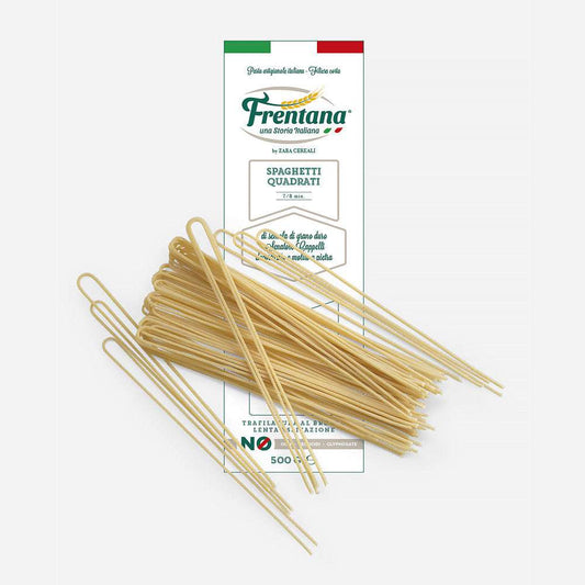Paket Frentana Pasta aus Urgetreide, 500g, Spaghetti Quadrati, mit ausgelegten Nudeln, italienische Herkunft im Fokus.