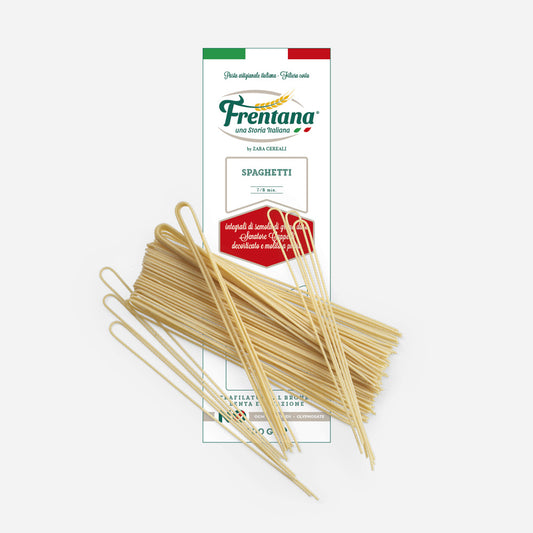 Spaghetti Vollkornnudeln aus Urgetreide in einer 500g-Verpackung auf weißem Hintergrund, italienisches Design, Markenlabel sichtbar.